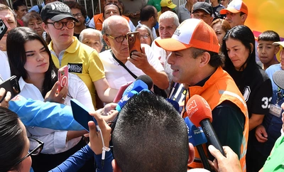 Desde la Comuna 8, alcalde Eder dio inicio a la recuperación en tiempo récord de más de 100 tramos viales en Cali