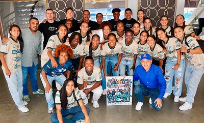 Deportivo Cali, bicampeón del fútbol femenino en Colombia, recibió un  gran homenaje de parte del Distrito