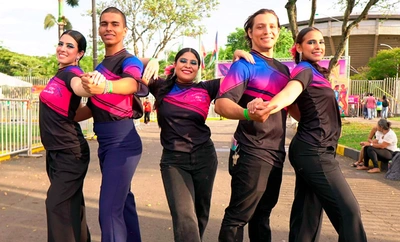‘Ritmo y Movimiento’: orgullo bugueño en el escenario más grande de  la salsa