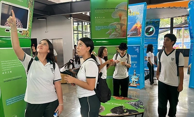 Inspirando a futuros científicos, los alumnos de la Normal Superior  Farallones vuelan al planetario Yawa
