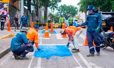 Avanza la implementación de 1,2 kilómetros de nueva ciclo-banda en la  calle octava