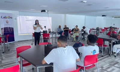Con educación recuperamos a Cali: 50 jóvenes de la población afro se forman en cursos de tecnología para seguir cerrando brechas sociales