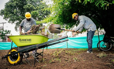 Comenzaron las obras del parque infantil del barrio Villa del Prado