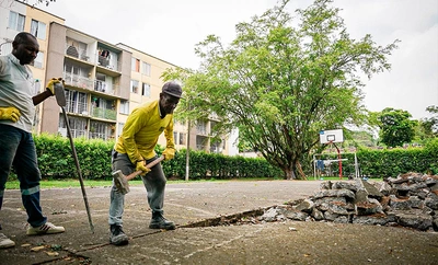 En marcha la renovación de la cancha múltiple del polideportivo Quintas del Refugio