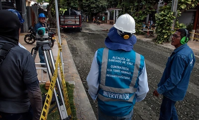 Avanzan obras de rehabilitación vial en la carrera 65: mejora la  movilidad en el sur de Cali