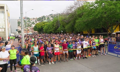 Más de 2000 personas participaron de la ‘Trepatón’, iniciativa que impulsa el turismo comunitario y el deporte en la Comuna 20