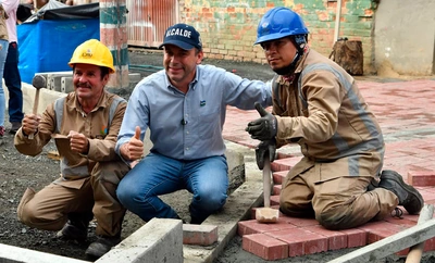 Inició la instalación de adoquines en el barrio Obrero para dar paso al primer recorrido patrimonial de la salsa