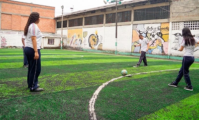 Con recursos de ‘Invertir para Crecer’, la cancha sintética de San Luis I volvió a ponerse al servicio de la comunidad