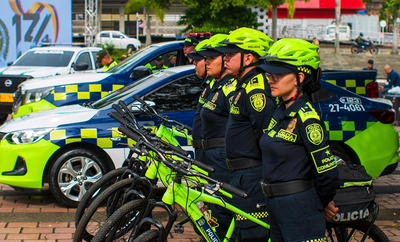 Alcaldía de Cali robustece el parque automotor de la Policía Metropolitana con 74 motocicletas y nueve camionetas