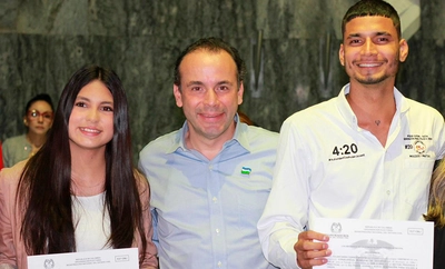 Alcalde Alejandro Eder invitó a los nuevos consejeros municipales de juventud a trabajar juntos para recuperar a Cali