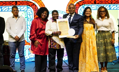La Alcaldía de Alejandro Eder reconoce el liderazgo de lideres y lideresas en el marco de la Gala Cali, Orgullosamente Afro