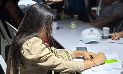 Cali le canta a la vida: la historia de fe y perseverancia de Jennifer en el Día Internacional de las Personas con Discapacidad