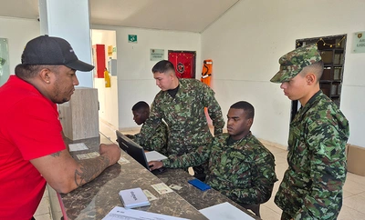 Más de 200 personas víctimas de conflicto armado fueron beneficiadas con la entrega de libretas militares
