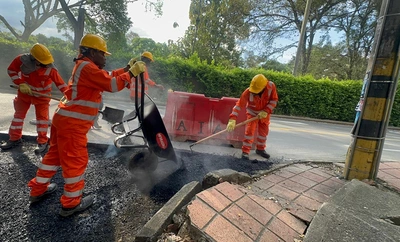 ¡Histórico! Alcaldía Eder supera las 60 cuadrillas recuperando la malla vial en zona urbana y rural de Cali
