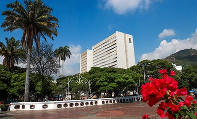 La Alcaldía de Alejandro Eder asegura 5.9 billones de pesos para inversión social en el presupuesto decretado para 2026