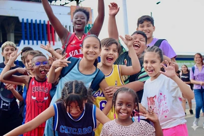 Niños de los programas ‘Deporvida’ y ‘Deporte Escolar’ de Cali disfrutan sus vacaciones recreativas