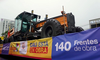 Feria de Cali inició con la presentación de la nueva maquinaria para la recuperación de sus vías