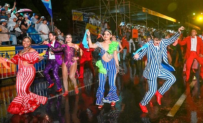 A pesar de la lluvia, cerca de 32.000 personas disfrutaron del Salsódromo, desfile que dio inicio a la 68 de la Feria de Cali