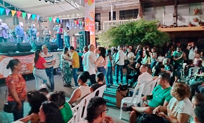 Música, familia y convivencia marcaron la Feria Comunera en la Comuna 12