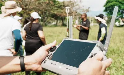 Con dron de alta precisión, la Alcaldía de Cali moderniza la planificación territorial