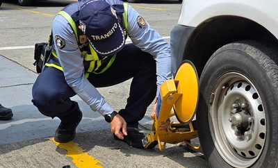 Movilidad refuerza el control del estacionamiento indebido para proteger el espacio público en Cali