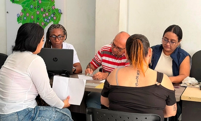 ‘De la mano con las víctimas’ llega a la Comuna 1 con oportunidades, inclusión y acompañamiento social