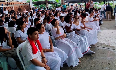Alcaldía acompañó jornada en la que más de 1.200 estudiantes de Cali recibieron zapatos nuevos para ir a sus colegios