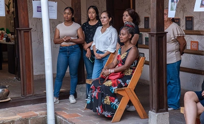 Mujeres líderes del Pacífico se reúnen en la Casa de las Memorias