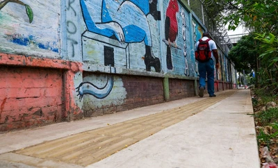 Mientras los caleños ya disfrutan la renovada Avenida Ciudad de Cali, la Alcaldía sigue trabajando en el corredor vial