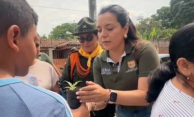 DAGMA entrega más de 2.500 plantas en parroquias de Cali para desincentivar el uso de palma de cera en Semana Santa