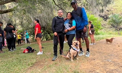 Cali se volcó a caminar por el Jardín Botánico: más de 160 personas llenaron de vida el sendero natural