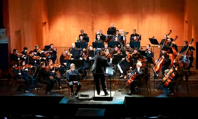 Cuando Cali se une, la cultura llena: éxito total de la Orquesta Filarmónica en el Teatro Municipal Enrique Buenaventura