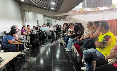 Comunidad de la zona alta de ladera y Administración Distrital abren mesa de negociación por el tema del agua