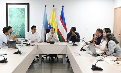 Cali asegura 2,8 millones de dólares para llevar energía limpia a hogares vulnerables
