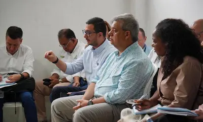 Avanza concertación entre Alcaldía de Cali y comunidades de ladera, con soluciones inmediatas de abastecimiento