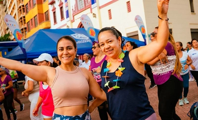 Más de 200 personas se activaron con una caminata que inició en La Ermita, llegó hasta el zoológico y terminó en el Bulevar del Río