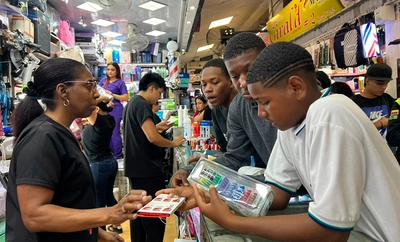 Cali impulsa proyectos de vida: 47 jóvenes recibieron implementos de barbería para fortalecer sus emprendimientos