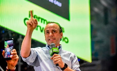 Alcalde Alejandro Eder presentó La Movida E y los cupos de formación virtual de Mi Cali Beca ante más de 10.000 jóvenes en el Biz Fest