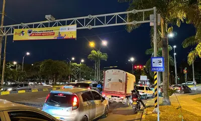 Cali avanza hacia una movilidad más segura con la instalación de temporizadores semafóricos