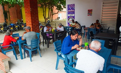 El milagro de encender los fogones donde el hambre se funde con la angustia: El comedor Isaías Duarte Cancino en Cali