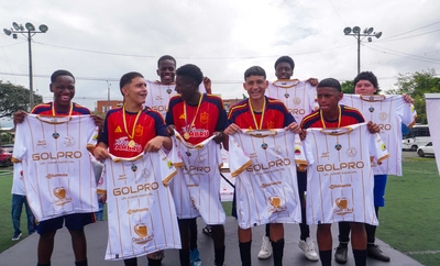 Cali le sacó ‘la roja’ al reclutamiento de niños, niñas y adolescentes: así fue la final de la Copa Mundo Mambrú