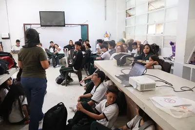Estudiantes de la Normal Superior Farallones fueron capacitados en eficiencia energética y uso racional del agua