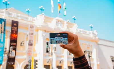 El Teatro Municipal viaja en las manos de los caleños