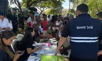 La agenda social de la Alcaldía de Cali desplegó toda su oferta institucional para atender a las 390 familias del asentamiento Brisas de las Torres
