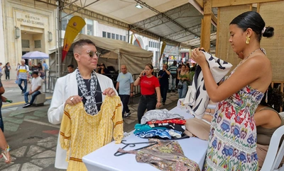 Emprendedores, campesinos, arte y cultura se tomaron la Plaza de Cayzedo