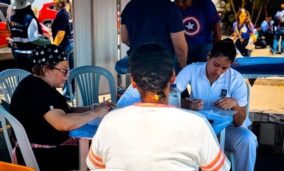 Instalan puntos de atención en salud en las zonas de alto impacto tras el sismo
