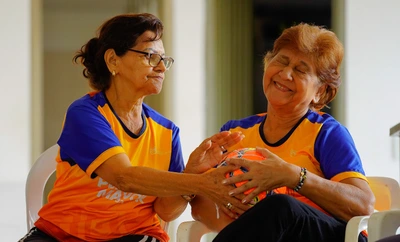 Cali se mueve con esperanza: adultos mayores encuentran en la recreación una razón para seguir adelante