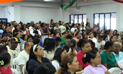Alcaldía acompaña a comunidad de Desepaz para garantizar la continuidad educativa y una presencialidad segura