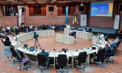 Cali avanza en la recuperación de su infraestructura educativa: Secretaría de Educación presentó ante el Concejo la hoja de ruta para volver plenamente a las aulas