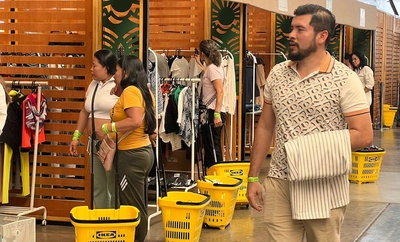 “Vístete de Esperanza, Vístete de Colombia”, la campaña donde la solidaridad se convierte en ropa nueva para las familias damnificadas por el terremoto